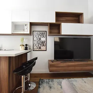  Apartman Luxury By Hi5 - Broadway Magyarország
